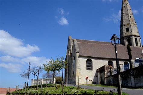 Église Saint-Martin, 1000 ans derrière elle, à Sartrouville, France. | Sartrouville, Saint ...