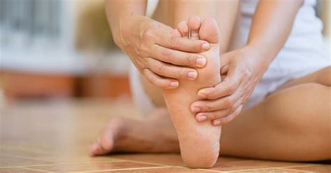 Stubbed Toe: Symptoms, Treatment, and Prevention