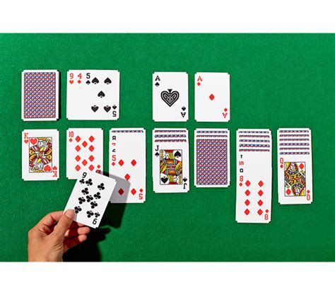 Jeu de 52 cartes SOLITAIRE - designdecollection.fr