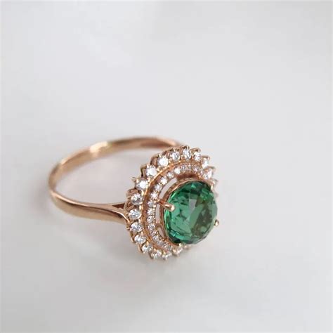 tsavorite-engagement-ring-rose-gold-etsy | Jewelry Guide