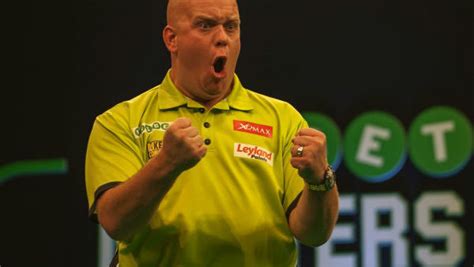 10 Best Darts Players In The World Today – Page 11