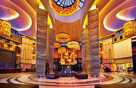 An Insider's Guide to Foxwoods Resort and Casino