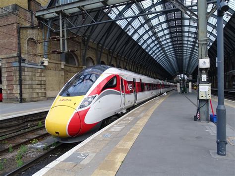 LNER Azuma at London King's Cross railway station | Azuma | Trains | Gallery | Gordon Valentine ...