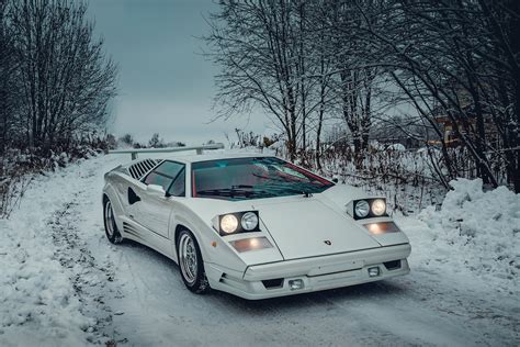 Lamborghini Countach 25th Anniversary Wallpapers - Wallpaper Cave