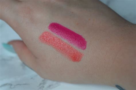 Beauty Review: Joan Collins Divine Lips Lipsticks | POPCORN AND GLITTER