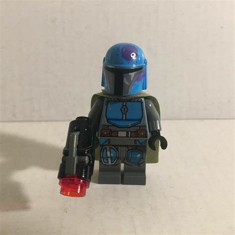 Authentic Lego Star Wars Blue Mandalorian Lego Minifigure with Blaster ...