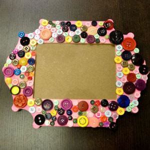 DIY kid's tambourine craft