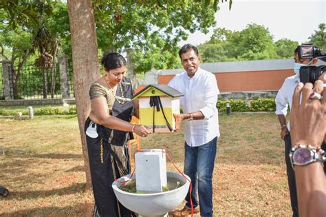 Rajarata University of Sri Lanka established an Apiary at Mihintale - Rajarata University of Sri ...