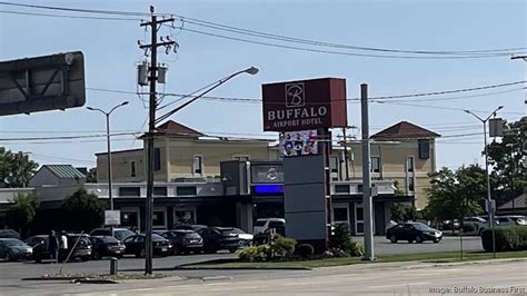 Buffalo Airport Hotel replaces Holiday Inn Airport Hotel in Cheektowaga - Buffalo Business First