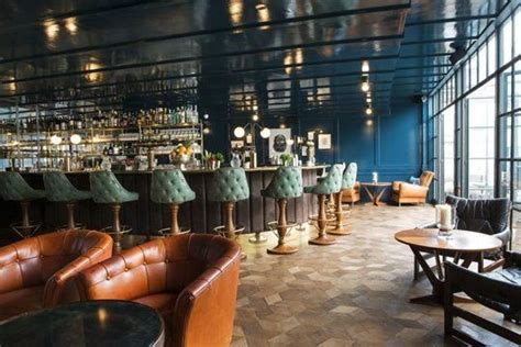 The Design of Soho House | Bar design restaurant, Bar interior design ...