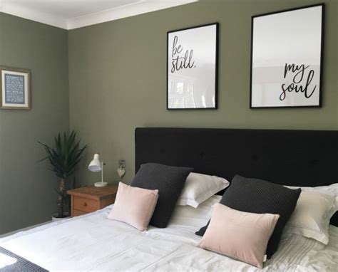 Overtly Olive in a bedroom Olive Green Bedrooms, Olive Bedroom, Green Master Bedroom, Green ...