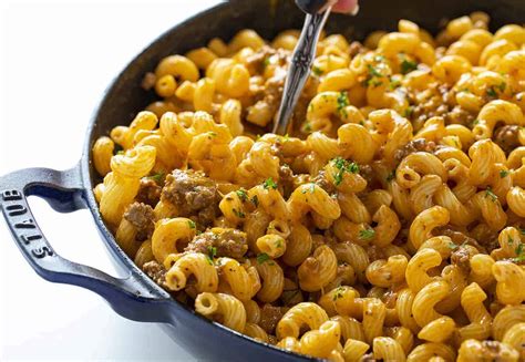 Hamburger Macaroni Skillet - I Am Homesteader