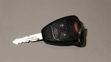 Jeep key fob battery replacememt - YouTube