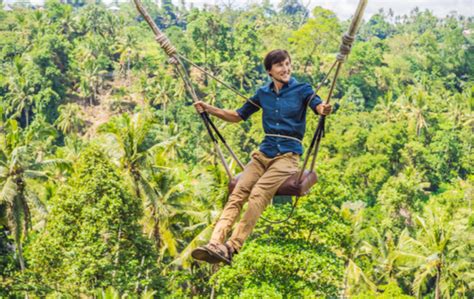 Bali Swing, Tegallalang rice terrace and Ubud Centre tour | OutdoorTrip