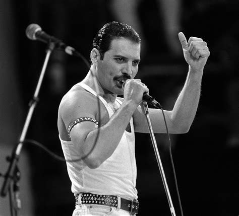 Freddie Mercury Live Aid Wallpapers - Top Free Freddie Mercury Live Aid ...