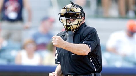 Umpire leaves Rockies-Dodgers game with injury - ABC30 Fresno