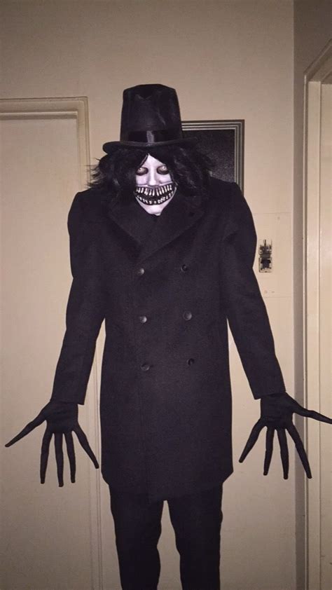 Mr. Babadook | Creepy halloween costumes, Scary halloween costumes, Scary costumes