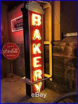 Vintage neon bakery sign | Vintage Neon Sign