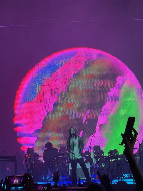 The laser-beam dream of a Tame Impala concert