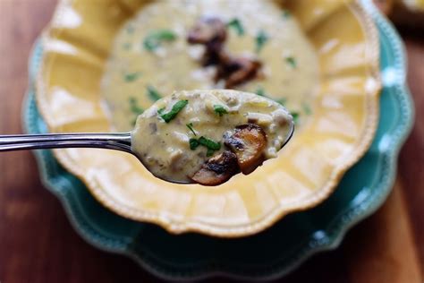 Creamy Mushroom Soup by The Pioneer Woman (The Pioneer Woman Cooks!) | Creamy mushroom soup ...