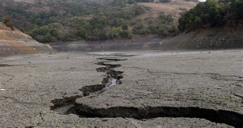 Dramatic images show El Niño beginning to rescue California from its drought - Los Angeles Times