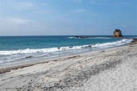 13 Beaches in Ecuador That Belong on Your Bucket List!