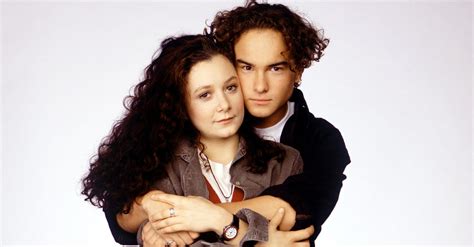 Are David and Darlene Divorced in the Roseanne Reboot? | POPSUGAR Entertainment