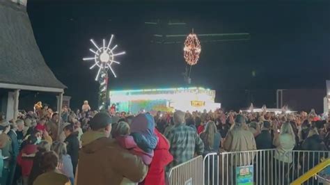 Tallapoosa prepares for possum drop on New Year's Eve | 11alive.com