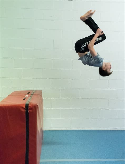 TUMBLE SESSIONS – Astro Gymnastics