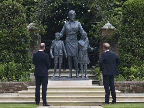 Princes William and Harry's Rift Upends Plan for Princess Diana Tribute