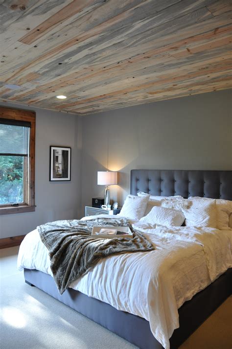 Modern Rustic Bedroom Retreats | MountainModernLife.com