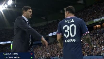 Lionel Messi Angry, Shuns Coach after Substitution, PSG Fans React - Nigerian Sketch