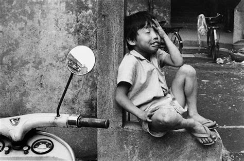 20 Fascinating Black and White Photographs Portray Images of Japanese Children After World War ...