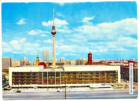 "Palast der Republik und Fernsehturm" - 1976, Fotograf (Verlag): Corazza, Jörg (Planet-Verlag ...