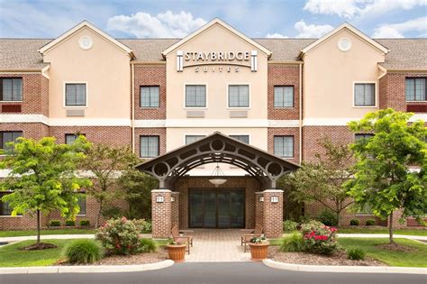 Hotel Staybridge Cuyahoga Falls, Stow, OH - Booking.com Cuyahoga Falls, Ihg Hotels, Queen Room ...