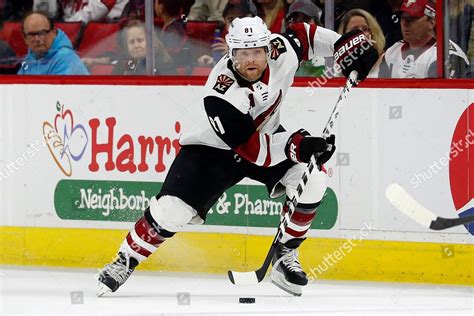 Arizona Coyotes Phil Kessel 81 Moves Editorial Stock Photo - Stock Image | Shutterstock