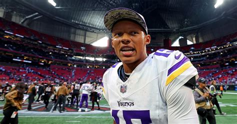 Why Does Viking Quarterback Josh Dobbs Have No Hair?