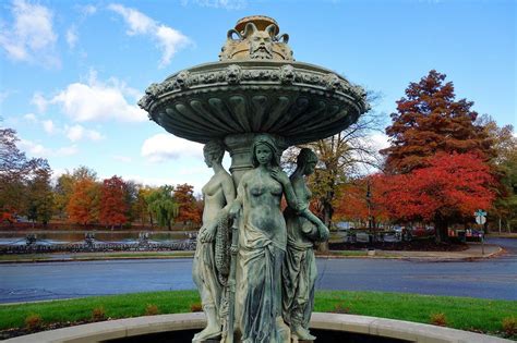 Fountain outside City Park | Park city, Hagerstown, Fountain