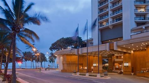 Hyatt Regency Waikiki Beach vacation deals - Lowest Prices, Promotions, Reviews, Last Minute ...