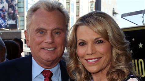 The Real Reason Pat Sajak And Vanna White Never Dated