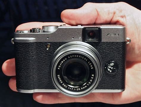 fujifilm - What vintage mechanical camera looks like the Fuji x20? - Photography Stack Exchange