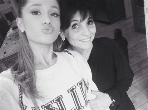 Ariana Grande Parents and Background