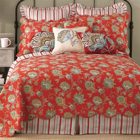 Jacobean Red Quilt Bedding