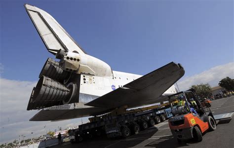 Space Shuttle Endeavour on Final Journey to US Museum [PHOTOS]