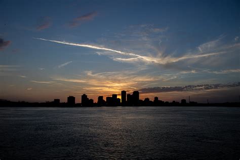 Silhouette of City Buildings during Sunset · Free Stock Photo