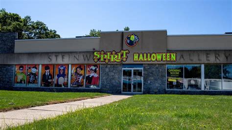 Spirit Halloween opening record number of shops as landlords court more pop-ups - Newsday