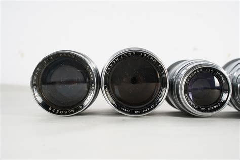 Lot - VINTAGE CANON FILM CAMERA KIT