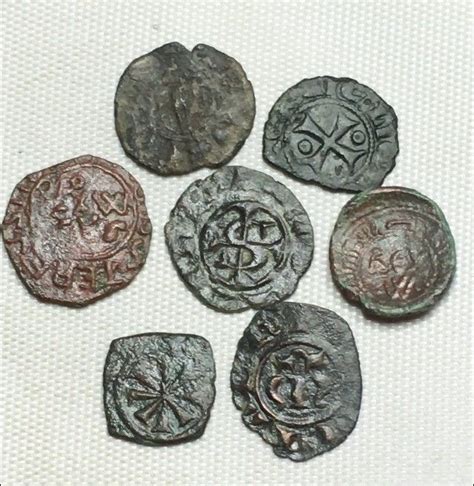 Mints of Italy - (19) Lot of Medieval coins from the Mints of Southern ...