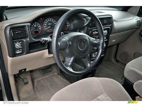 2004 Pontiac Montana Standard Montana Model interior Photo #69930521 ...