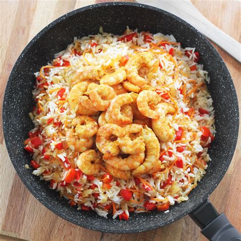 Poêlée de crevettes épicées et vitaminées au riz basmati - Délizioso